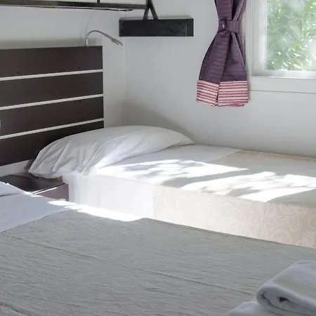 אתר קמפינג Village Tahiti לידו דלה נציוני