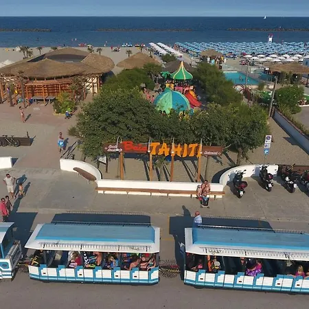 Village Tahiti * לידו דלה נציוני