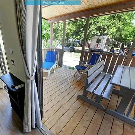 Village Tahiti Camping *