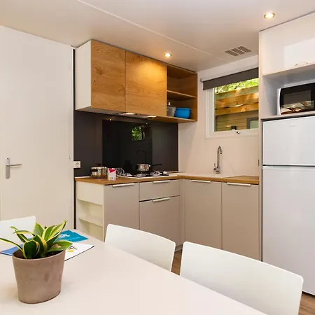 Village Tahiti * לידו דלה נציוני