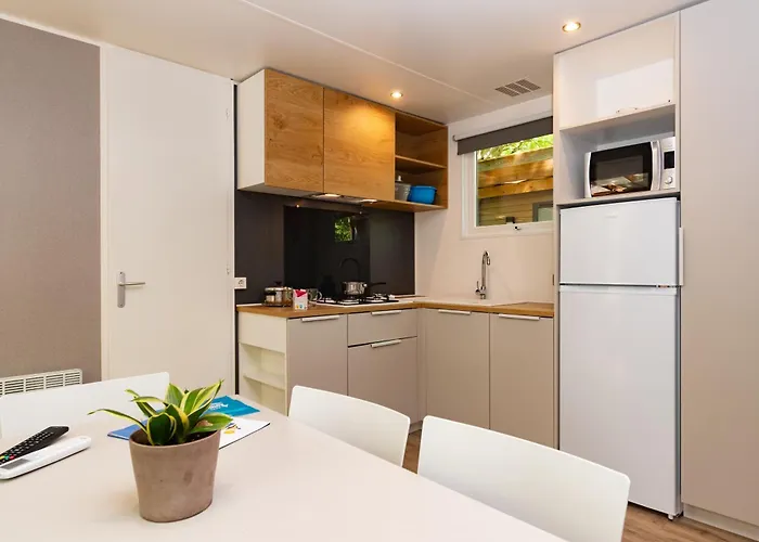 Village Tahiti * Lido delle Nazioni