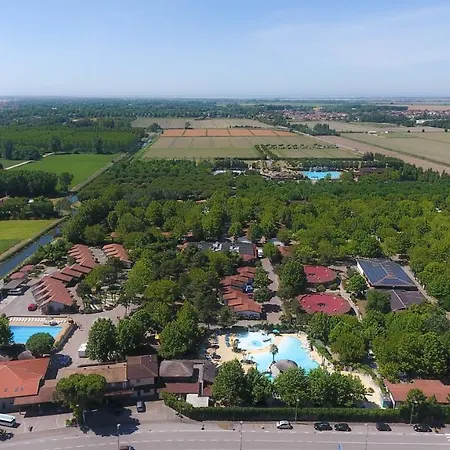 Village Tahiti Kamp alanı *